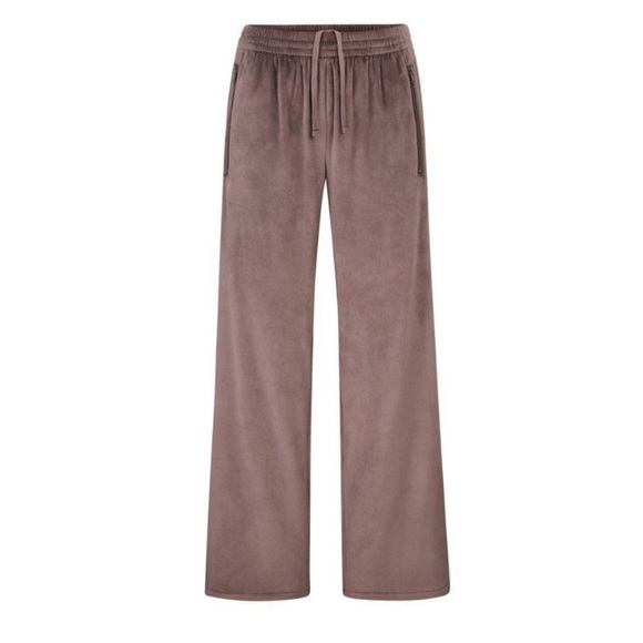 SKIMS Pants - 🤎SKIMS VELOUR TRACK PANTS🤎